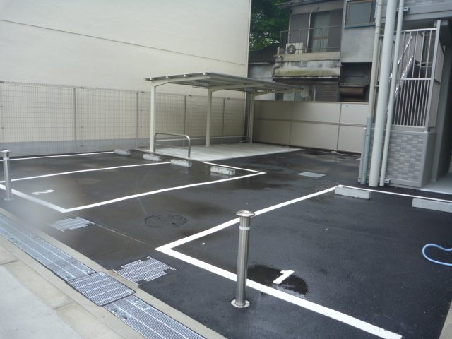 エスリード阿波座レジデンス　BRAVI不動産の駐車場|【エスリード阿波座レジデンス】駐車場があります