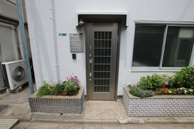 【エントランス】 | 水野ビル | 水野ビル　柳通りの裏側　出入り口はこちらになります