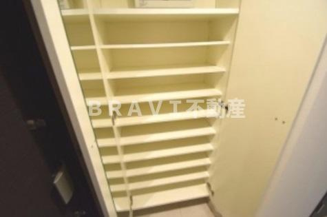 アーデン京町堀ウエスト　BRAVI不動産の収納|【アーデン京町堀ウエスト】シューズボックス
