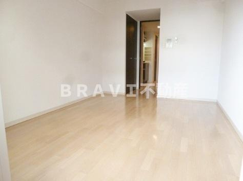 アーデン京町堀ウエスト　BRAVI不動産の寝室|【アーデン京町堀ウエスト】広くて明るい寝室