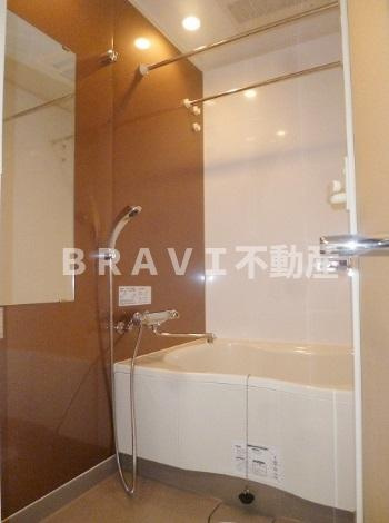アーデン京町堀ウエスト　BRAVI不動産の浴室|【アーデン京町堀ウエスト】コンパクトで使いやすいお風呂です