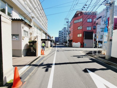 【周辺】 | ダイアパレス鶯谷 | ダイアパレス鶯谷　建物前