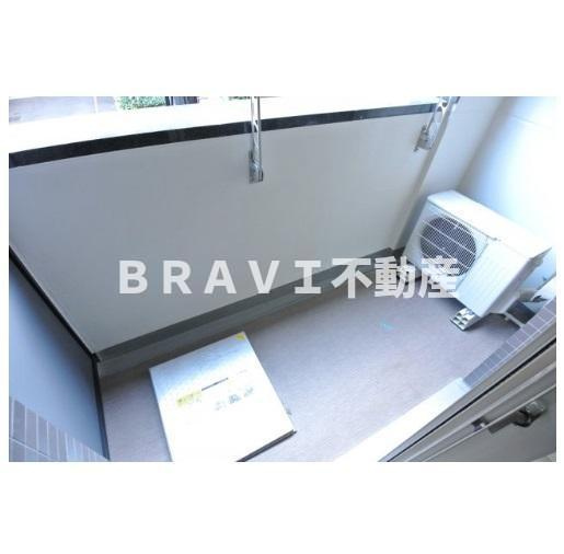エス・キュート京町堀　BRAVI不動産のバルコニー