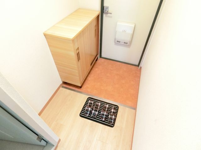 グリーンヒル三日市の玄関