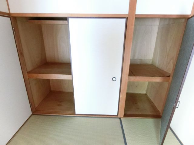 グリーンヒル三日市の収納