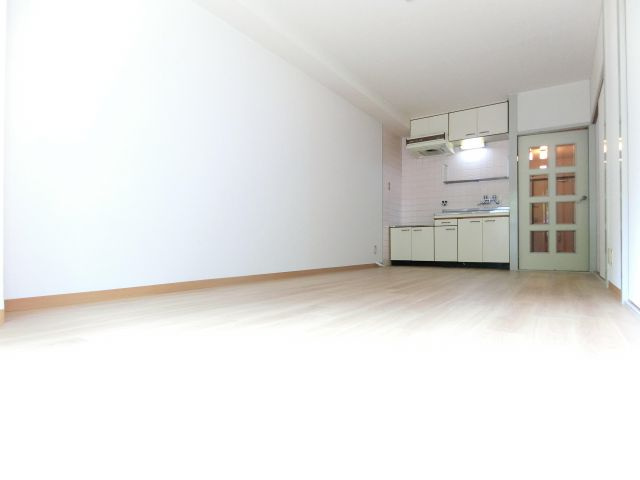 グリーンヒル三日市の居間・リビング