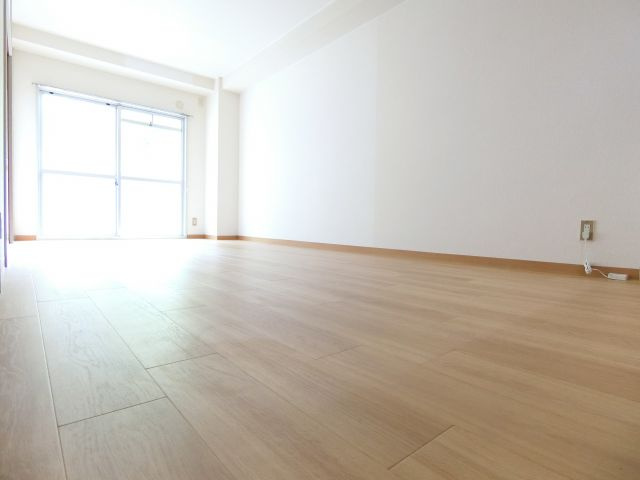 グリーンヒル三日市の居間・リビング