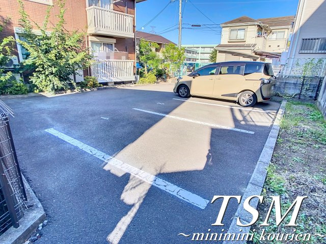 エスポワール東寝屋川　Ａ棟の駐車場