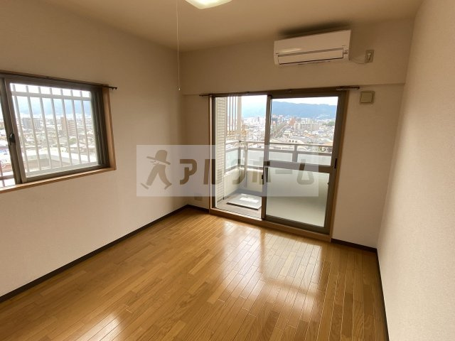 ベルドミール末広5番館の居間・リビング|ベルドミール末広5番館（八尾市末広町）　洋室