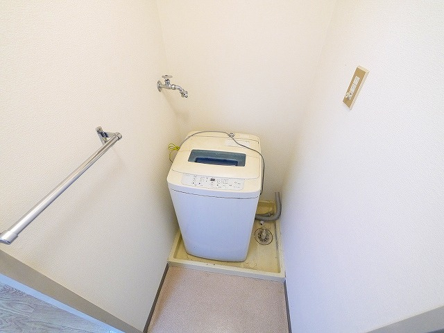 サニーハイツ（大宮町１丁目）の設備|洗濯機置き場です
