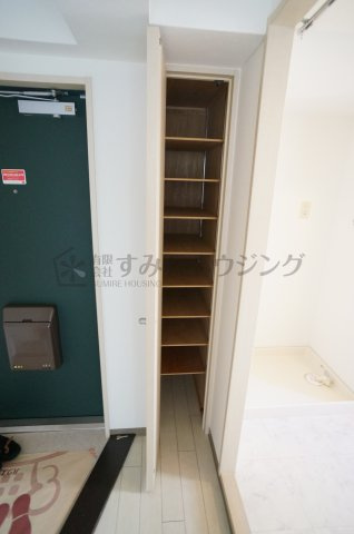 ビューテラス売布Ⅱ（View Terrace 売布Ⅱ）の収納|参考、同建物・同間取りの号室（床の色味などが異なる可能性がございます）