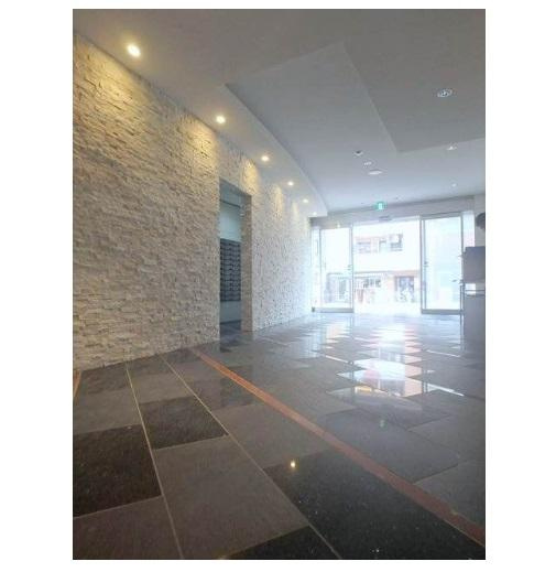 セレニテ北久宝寺　BRAVI不動産のロビー|【セレニテ北久宝寺】毎日通るロビーはこのようになっています