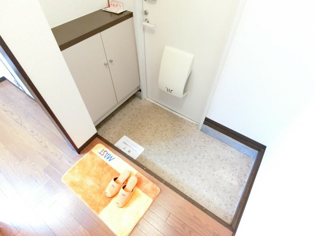 フレグランス錦の玄関