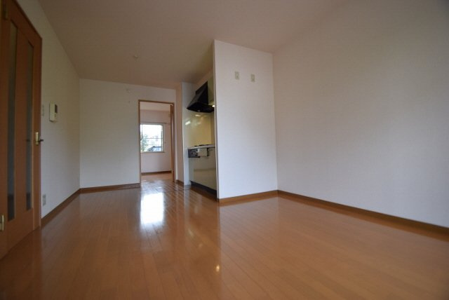 ウィステリアⅣの居間・リビング|10.4帖リビング