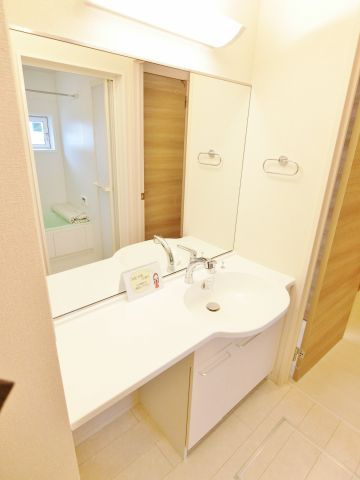 マ・メゾンの独立洗面台