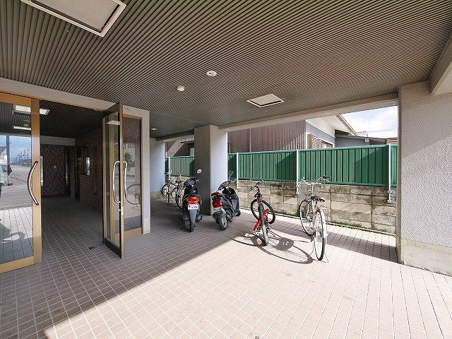 マンションナリタのその他共用部分|エントランス部です
