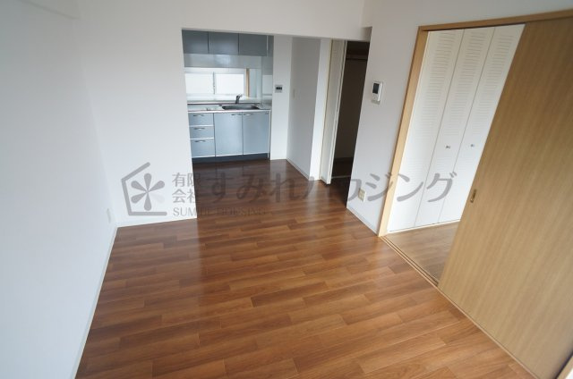 ビューテラス売布（View Terrace 売布）の居間・リビング