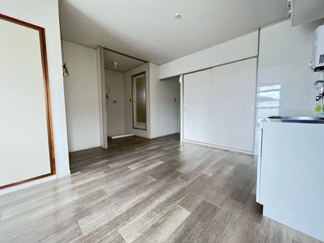 パークハイツ加太の居間・リビング