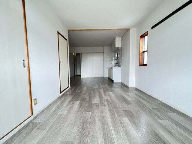 パークハイツ加太の居間・リビング