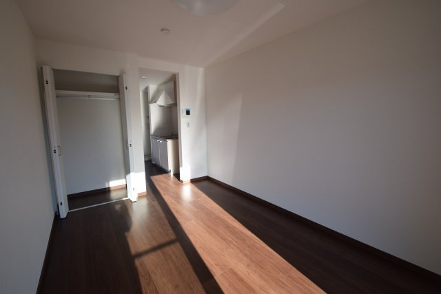 プリズム6番館の寝室|綺麗な室内