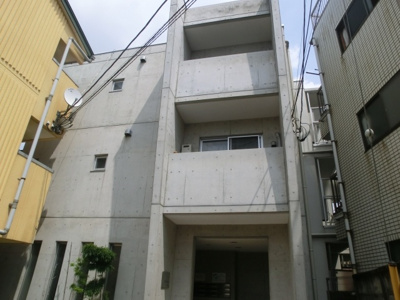 【外観】 | ヴィラフォレスト | 外観はオシャレなコンクリート打ちっぱなし☆