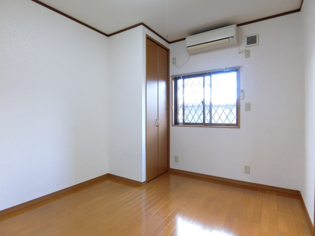 青葉丘マンションの洋室|同マンションイメージ（エアコンはなし）