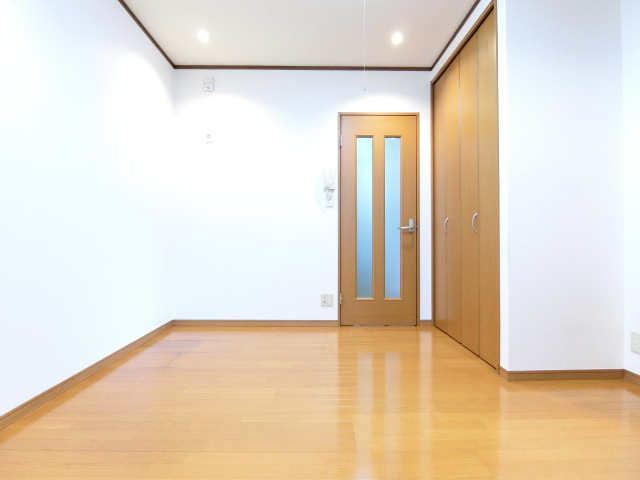 青葉丘マンションの居間・リビング