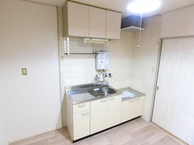 緑ヶ丘ハイツのキッチン