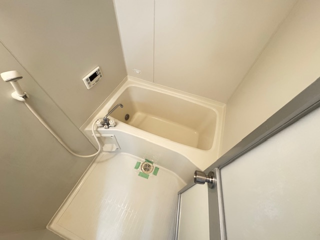 アプティ3番館の浴室|同物件別部屋イメージ写真