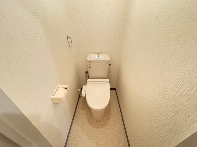 アプティ3番館のトイレ|同物件別部屋イメージ写真