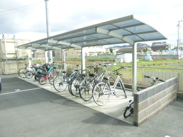 ノール　ボアー　３号館の駐車場