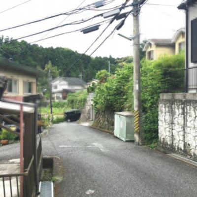 【外観】 | 大津市苗鹿２丁目28-44　売土地 | 外観　南東側の道路（北東側から）