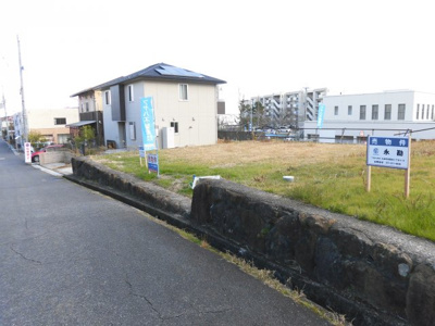【外観】 | 大津市朝日1丁目9　売土地 | 北側道路から、隣地も確認いただけます