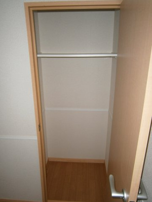 【収納】 | コンフォート | ウォークインクローゼット　同タイプ室内