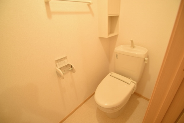 リアン21のトイレ|暖房便座