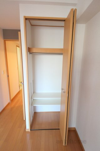 アジリア天満橋　仲介手数料無料の収納