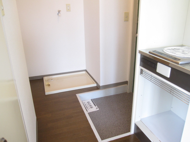 【設備】 | ルミエール1号館 | 室内洗濯機置場