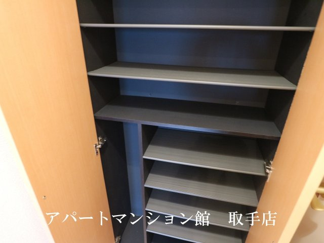 パサージュA棟の収納