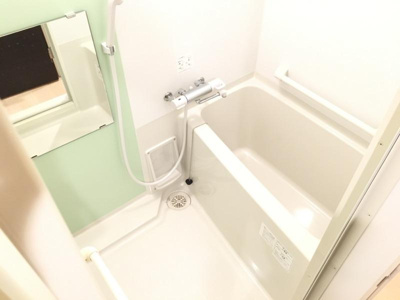 【浴室】 | ソラレガーロ上北沢 | バストイレ別、浴室換気乾燥機付き