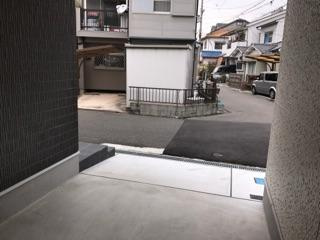 グラッド・タウン北条３丁目の前面道路含む現地写真