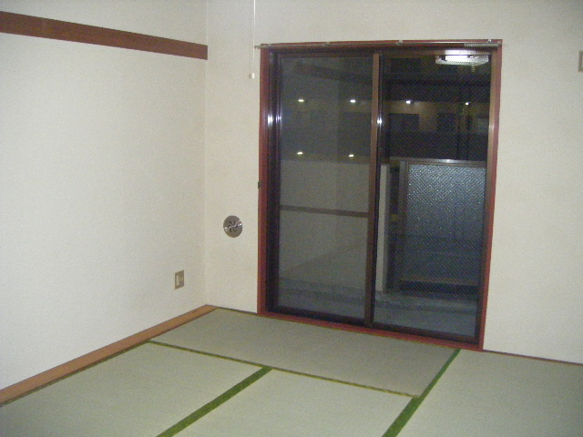 カザリヤマンションＡの寝室|駐輪場あります