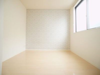 【子供部屋】 | メゾンLaLa | アクセントクロスがオシャレな北側洋間です♪