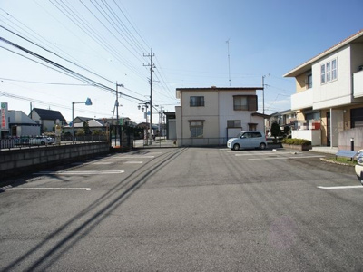 【駐車場】 | メゾンLaLa | 駐車場2台込みです♪