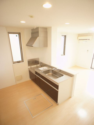 【キッチン】 | メゾンLaLa | 窓があり明るいキッチンです♪