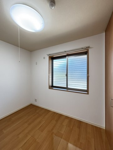 ベルアネスB棟の洋室