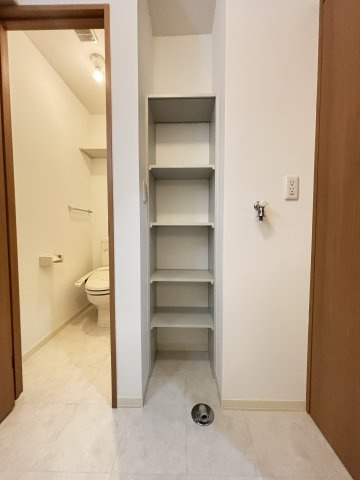 ベルアネスB棟の収納