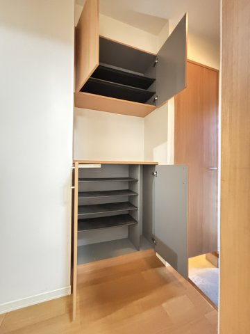 ベルアネスB棟の洋室