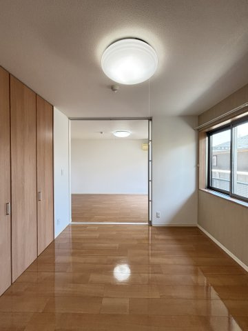 ベルアネスB棟の収納