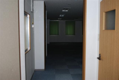 【エントランス】 | 長井貸事務所