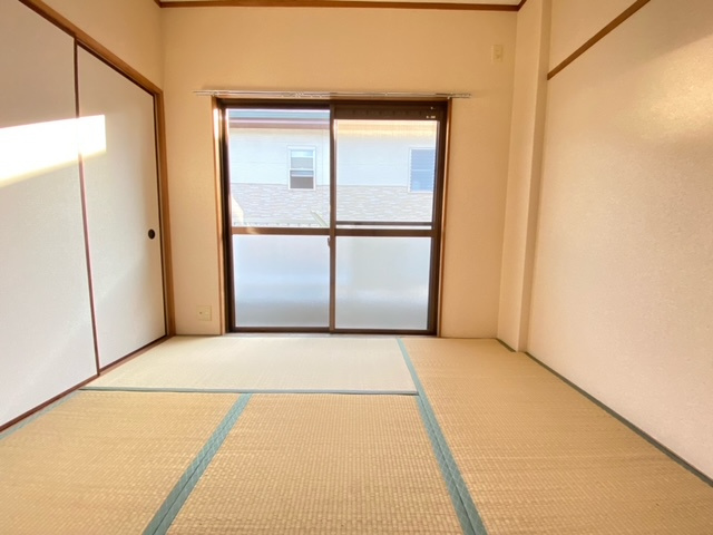 パークサイド寺池台の和室